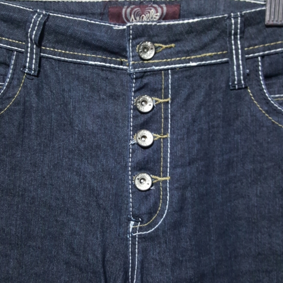 $$$ Angels capris - Picture 2 of 4